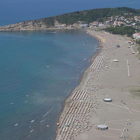 Metropolis Hotel Ulcinj Luaran gambar