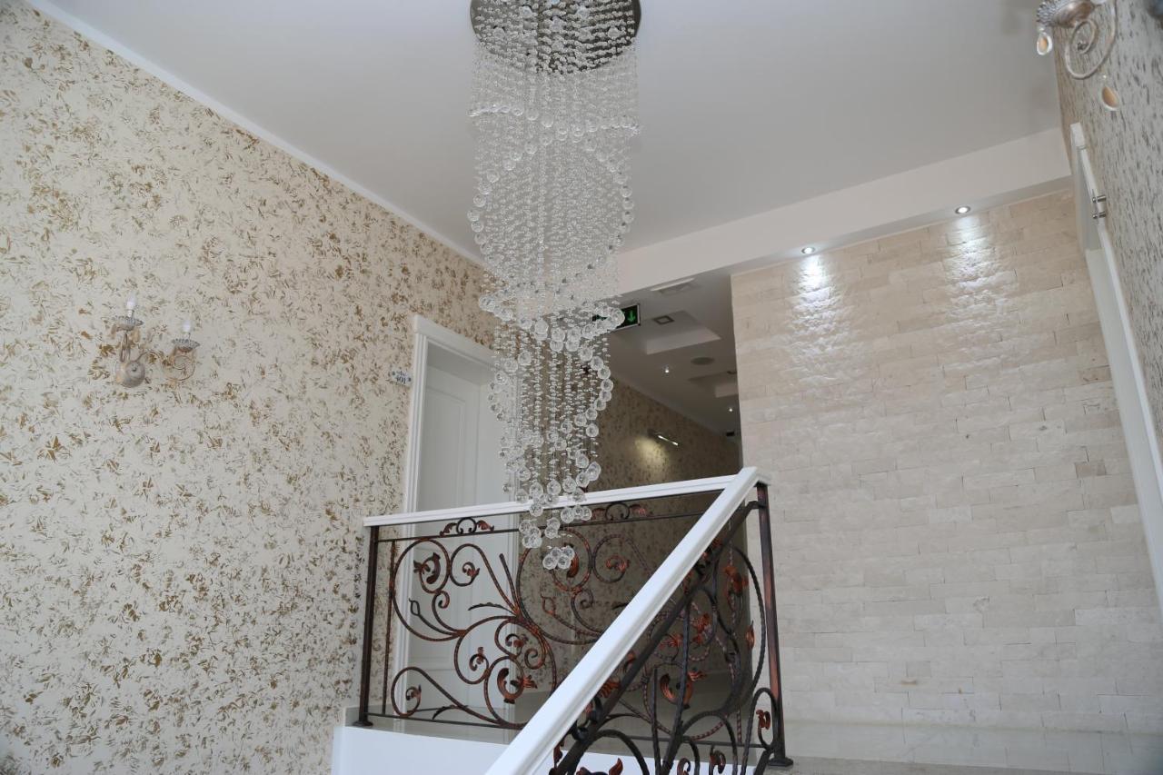Metropolis Hotel Ulcinj Luaran gambar