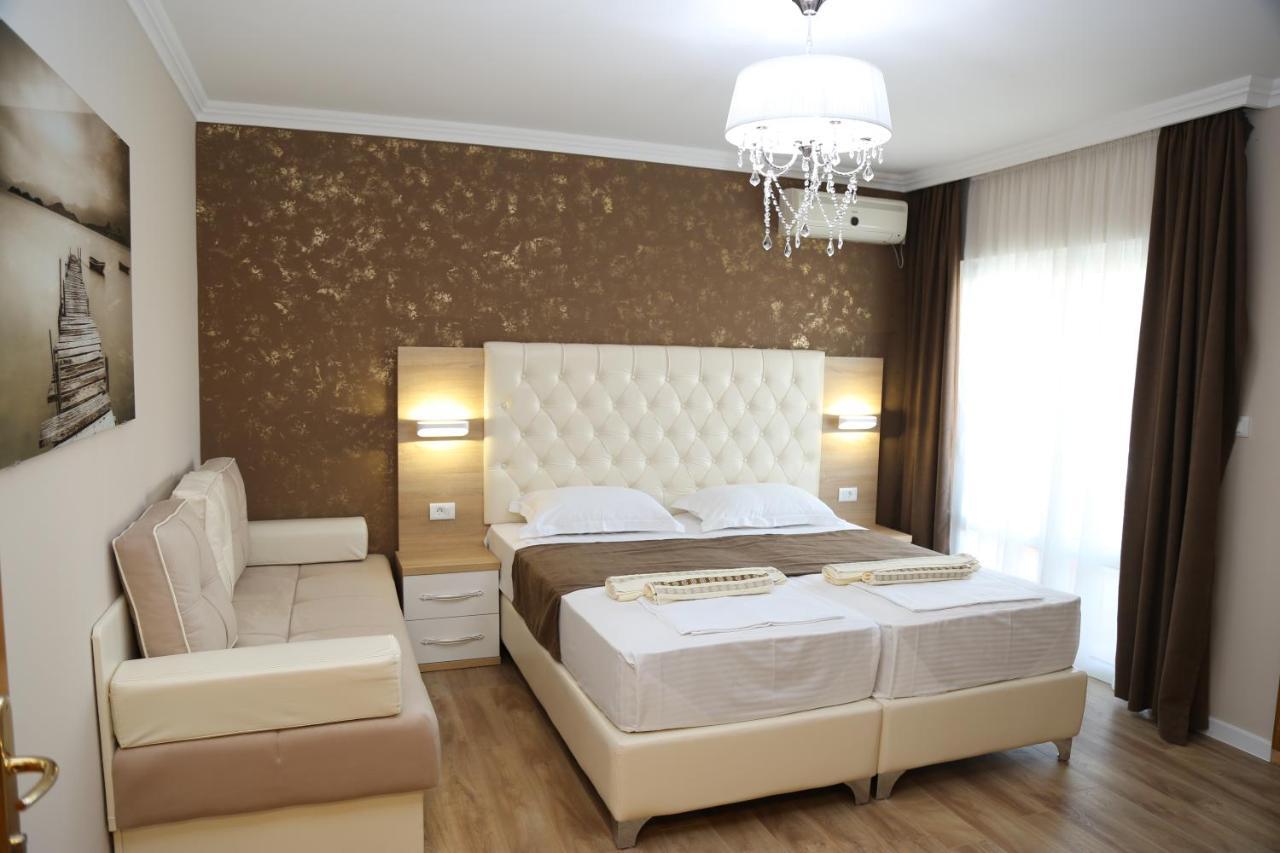 Metropolis Hotel Ulcinj Luaran gambar