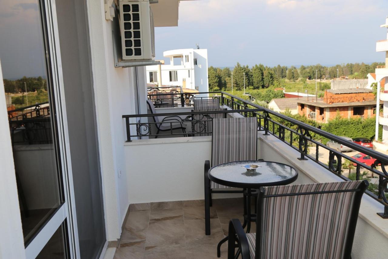 Metropolis Hotel Ulcinj Luaran gambar