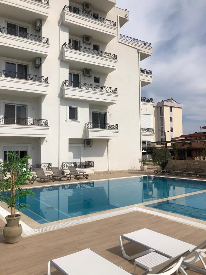 Metropolis Hotel Ulcinj Luaran gambar