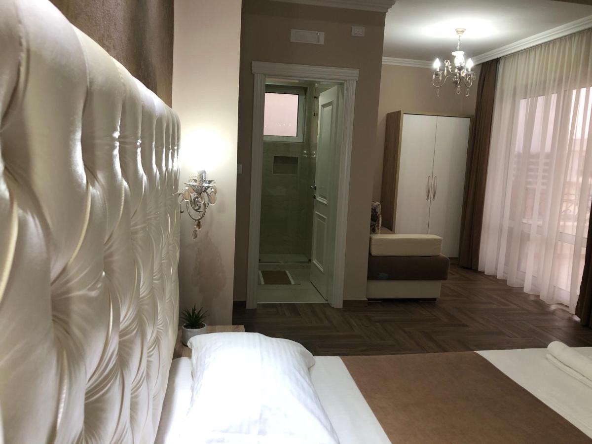 Metropolis Hotel Ulcinj Luaran gambar