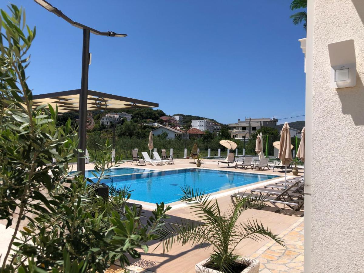 Metropolis Hotel Ulcinj Luaran gambar