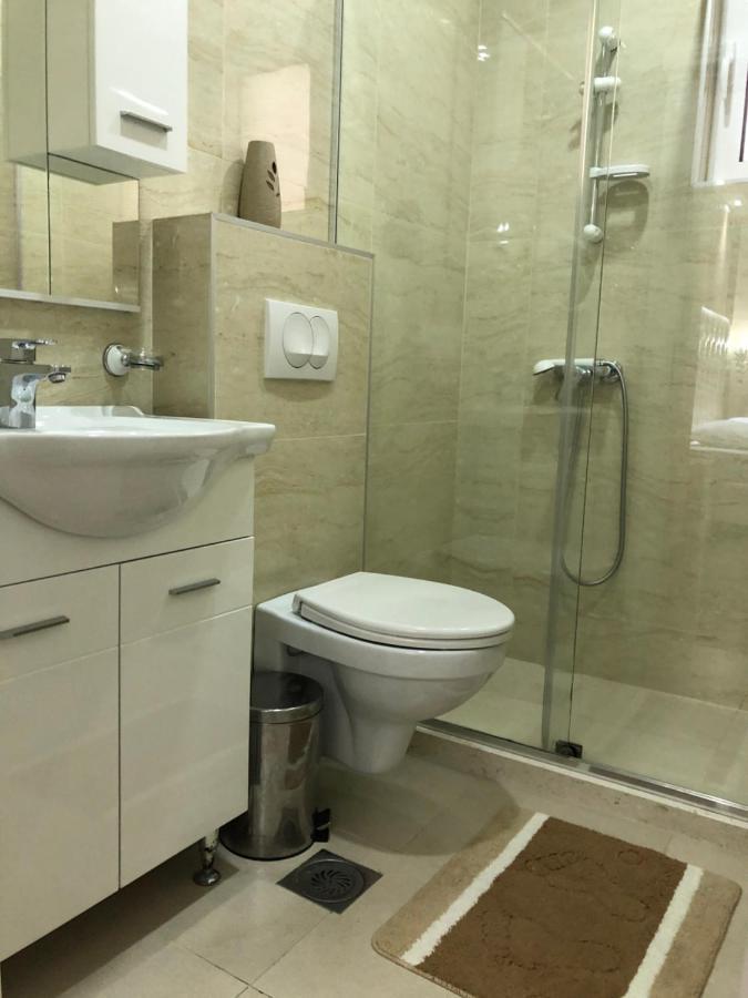 Metropolis Hotel Ulcinj Luaran gambar