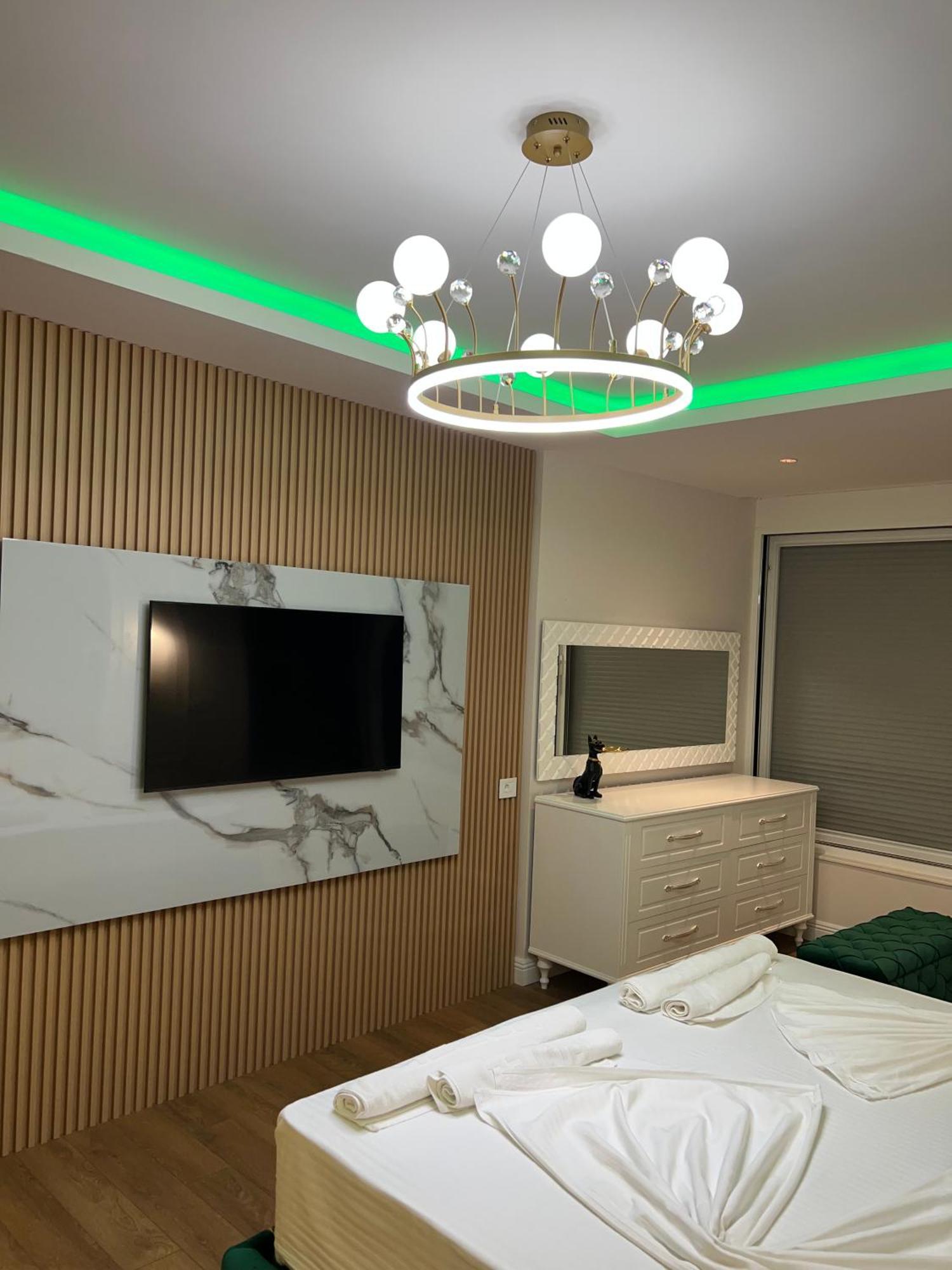 Metropolis Hotel Ulcinj Luaran gambar