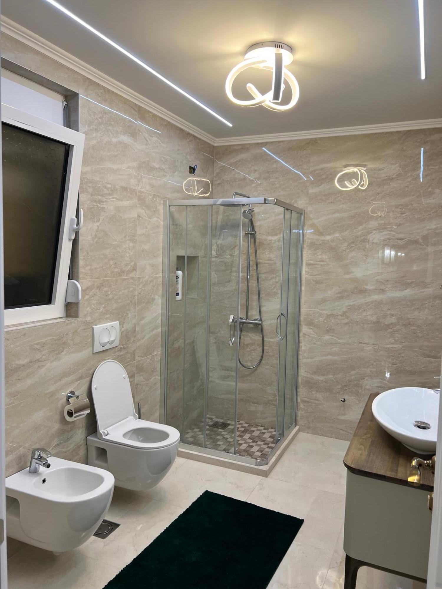 Metropolis Hotel Ulcinj Luaran gambar